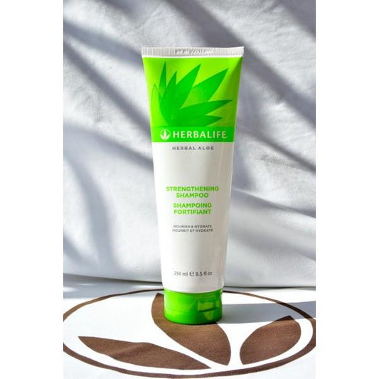 Aloe Strengtheining Shampoo (Shampoo Fortificante - 250 ml)